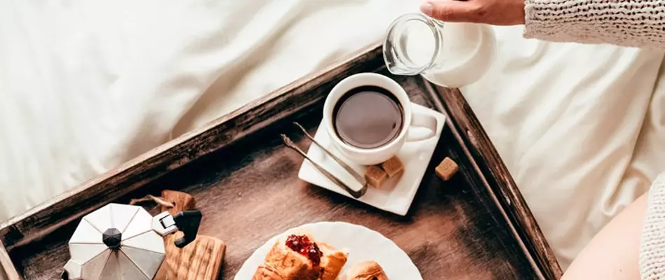 Prendre un petit-déjeuner: l'importance de ce repas
