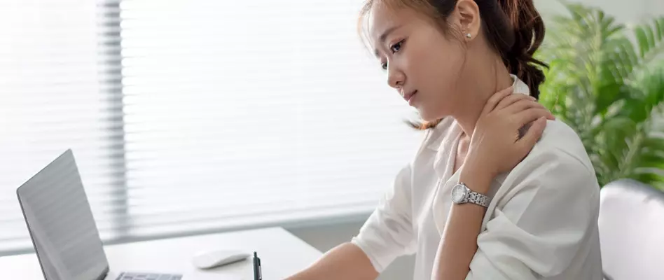 L’ergonomie des postes de travail : une solution pour réduire l’absentéisme ?
