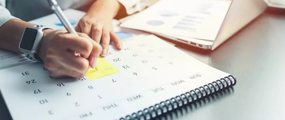 Aidant familial et travail : quels aménagements possibles ?