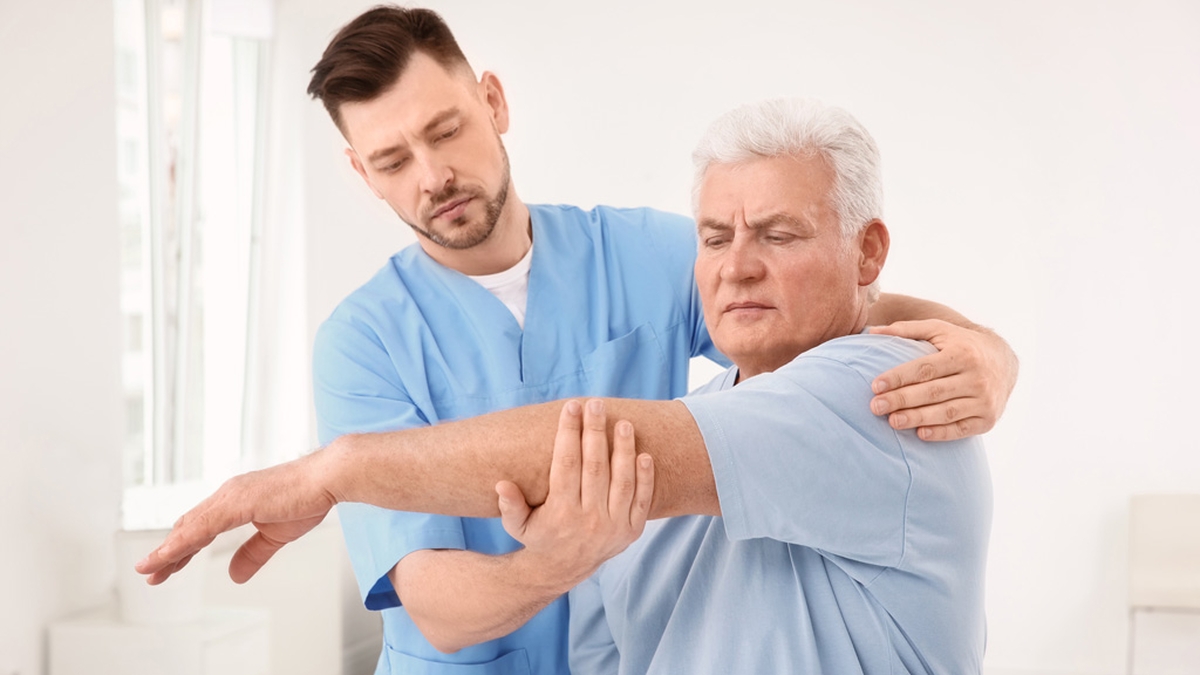 Ostéopathie : quelle prise en charge pour les retraités ?